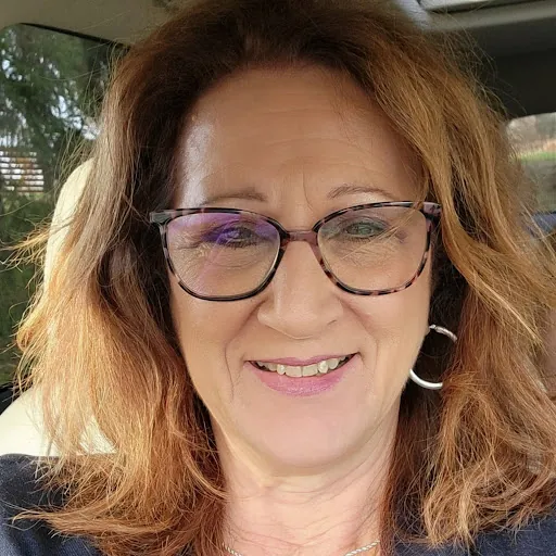 Linda D Donovan