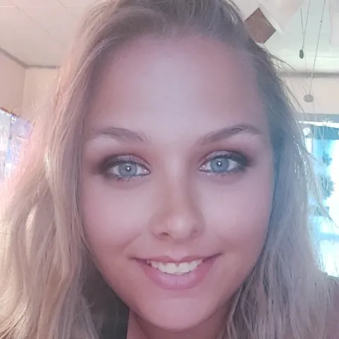 Samantha Humphries