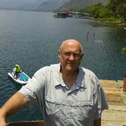 Bruce Duncan Ross