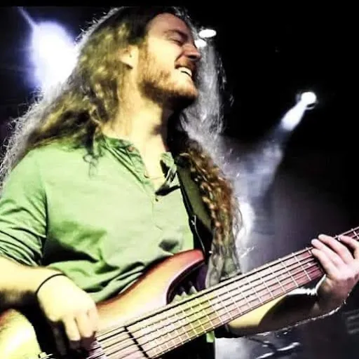 Kevin MacKinnon