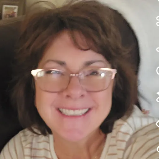 Debbie Lynne