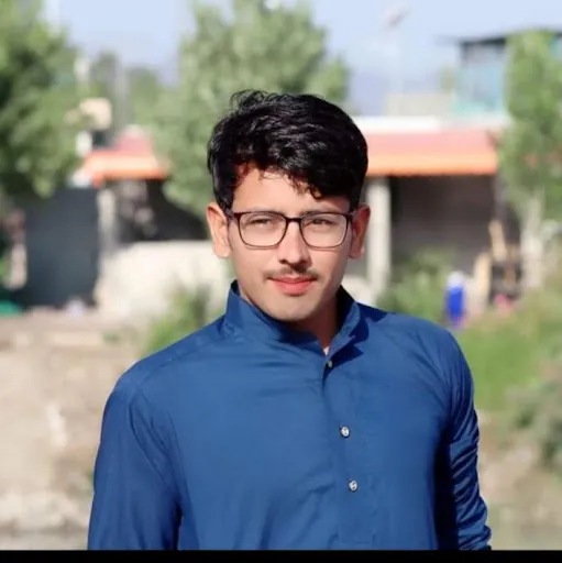 Mavi Khan