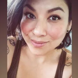 LAURA VEGA FLORES