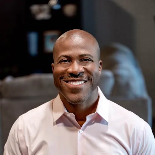 Darrell Thomas