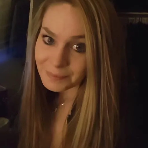 Amanda Zwink