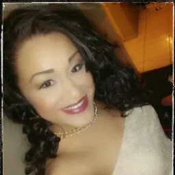 Mayra Z 'MeNez
