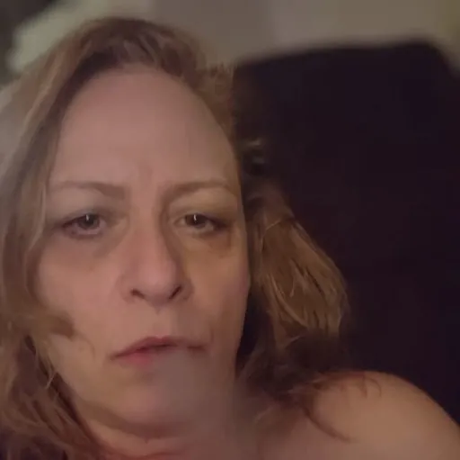 Mo