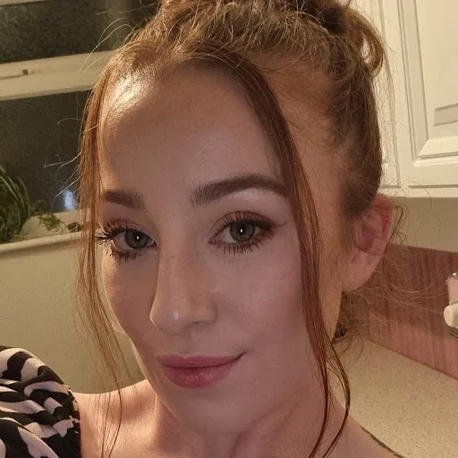 Hollie Cape
