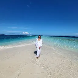 Winnie Ng
