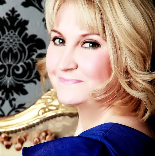 Sharon Lowe-Lauri