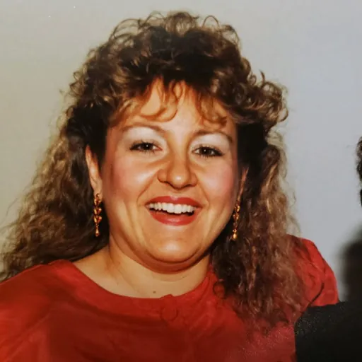 Julianne E. KENNO