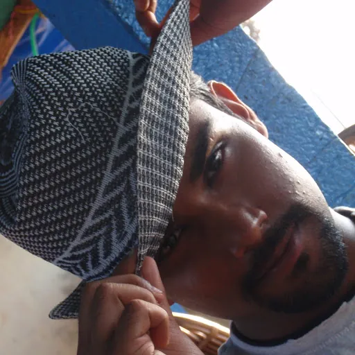 nikhil thomas