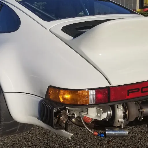B “Porsche_Daily” Clayton