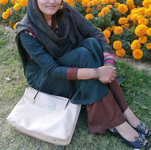 faiza noor