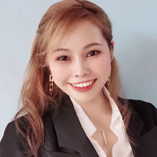 Tina Dang