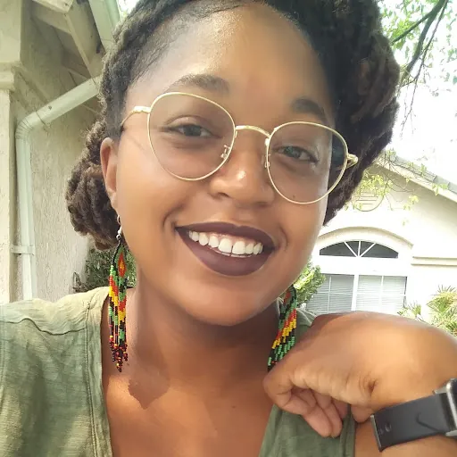 Tajshia H.