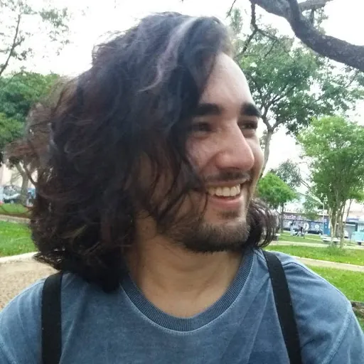 Nícolas De Oliveira