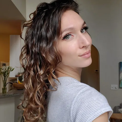 AliceTallGirl
