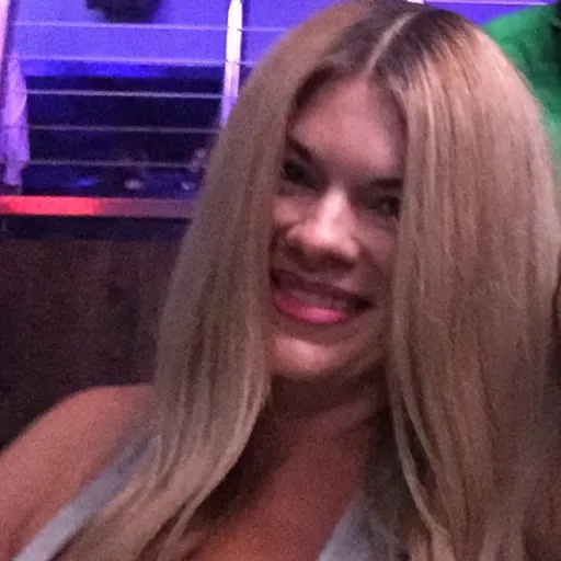 L Q